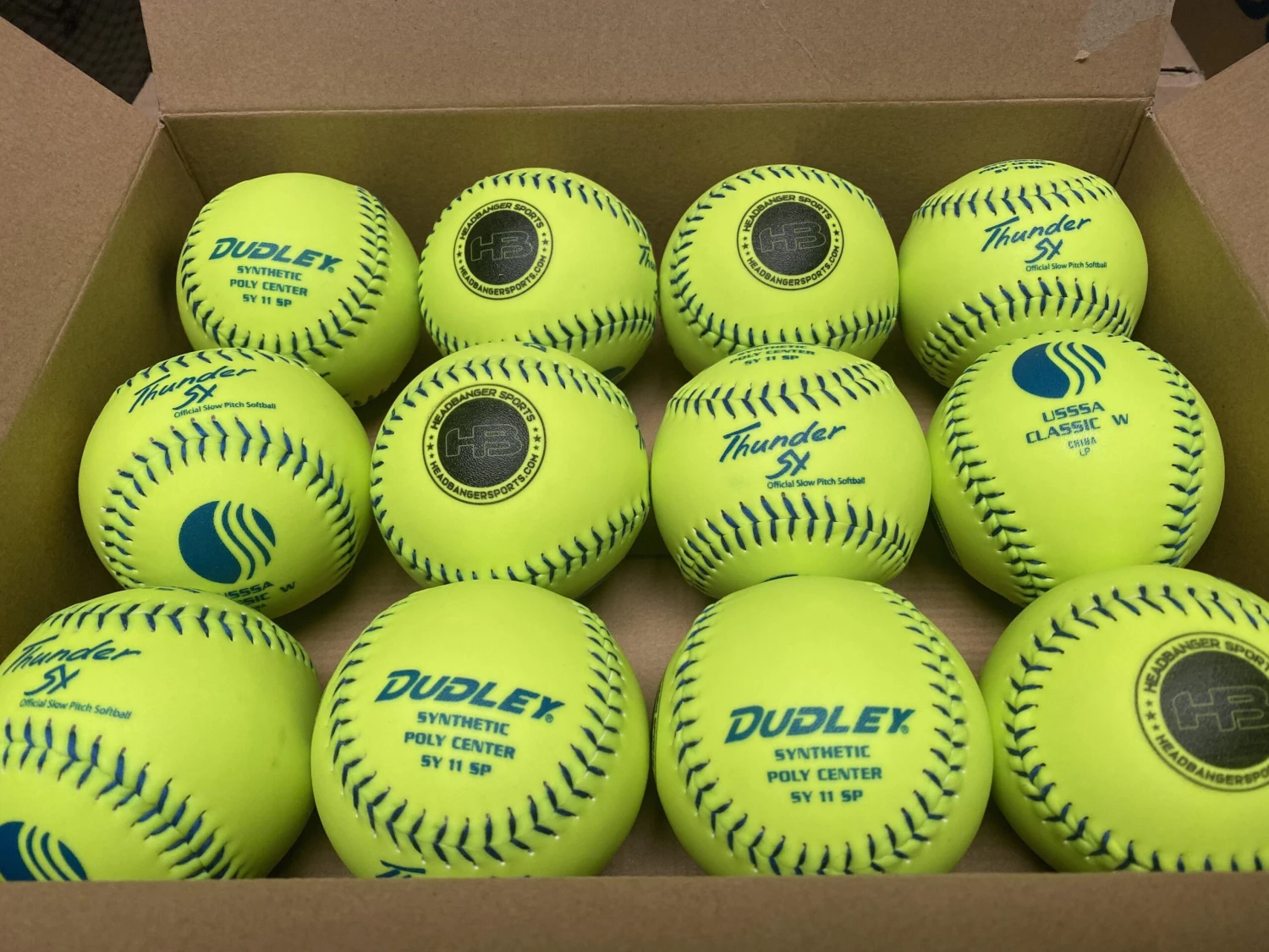 Dudley Thunder SY 11" Classic W Synthetic USSSA Slowpitch Softballs (DOZEN): 4U542Y - Image 2